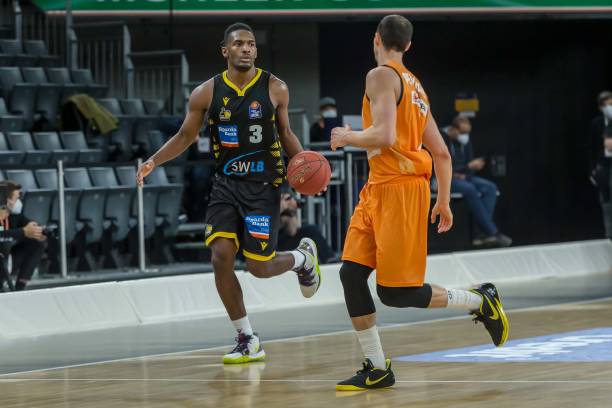 也具备相当 也具备相当