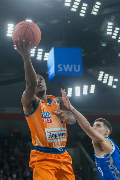 场事关出线 场事关出线