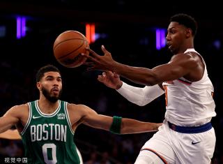 是由一个年 是由一个年